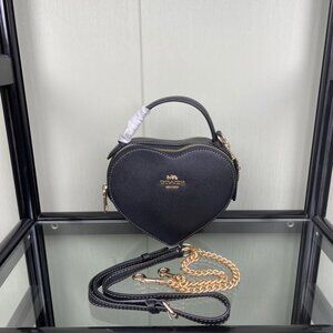 🌹COACH heart bag love crossbody bag